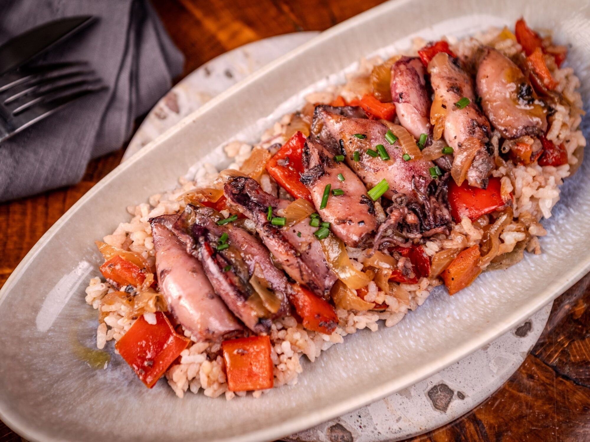 chipirones encebollados