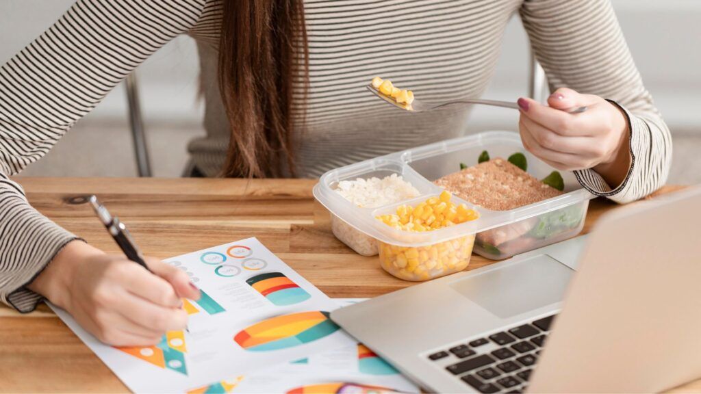 Teletrabajo y alimentación: Cómo comer sano en casa
