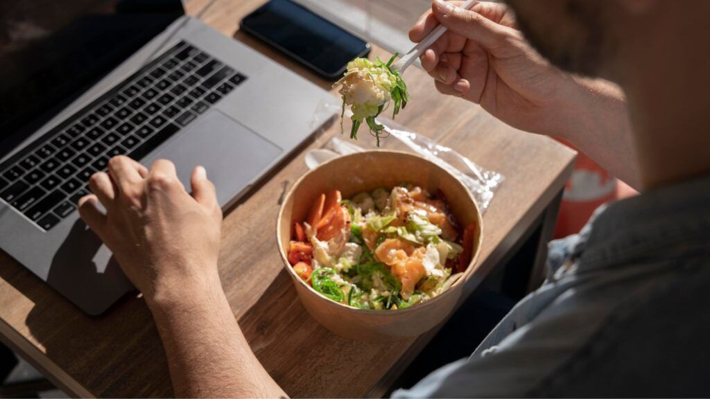 Comer bien en la oficina en verano: ideas prácticas de tuppers para llevar Comer bien en la oficina en verano: ideas prácticas de tuppers para llevar
